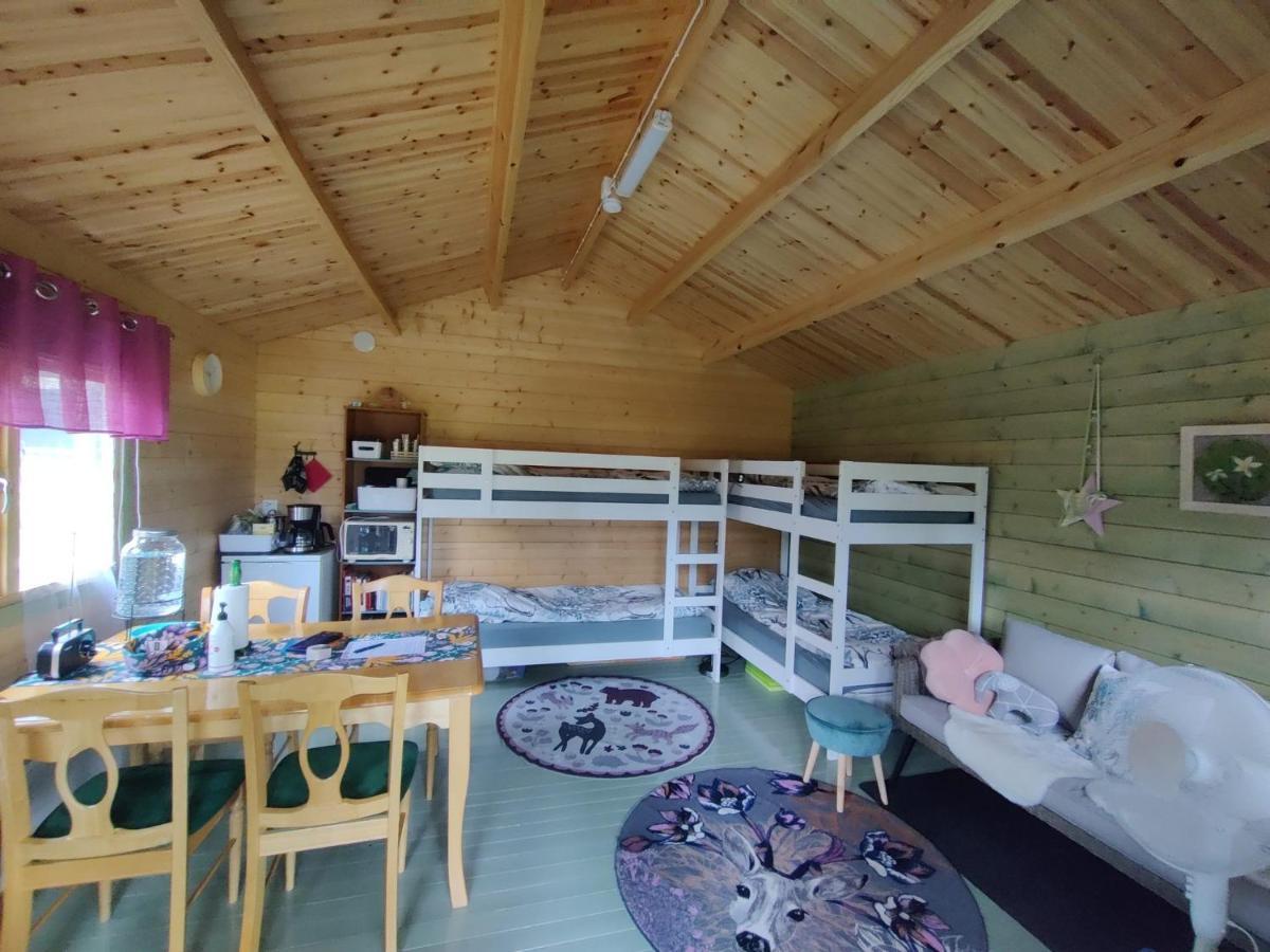 Готель Satukurki-Vierasmaja - Simple And Cute Cabin Састамала Екстер'єр фото