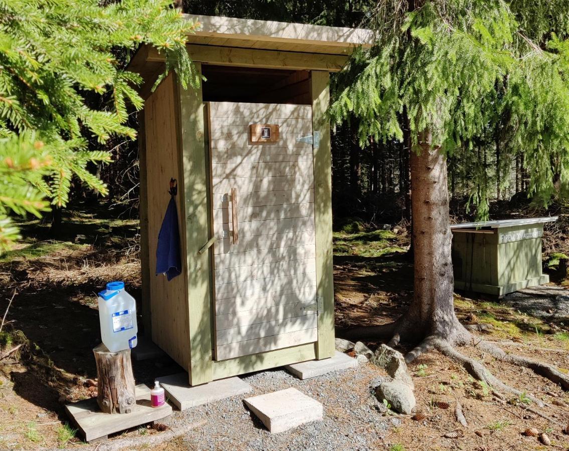 Готель Satukurki-Vierasmaja - Simple And Cute Cabin Састамала Екстер'єр фото