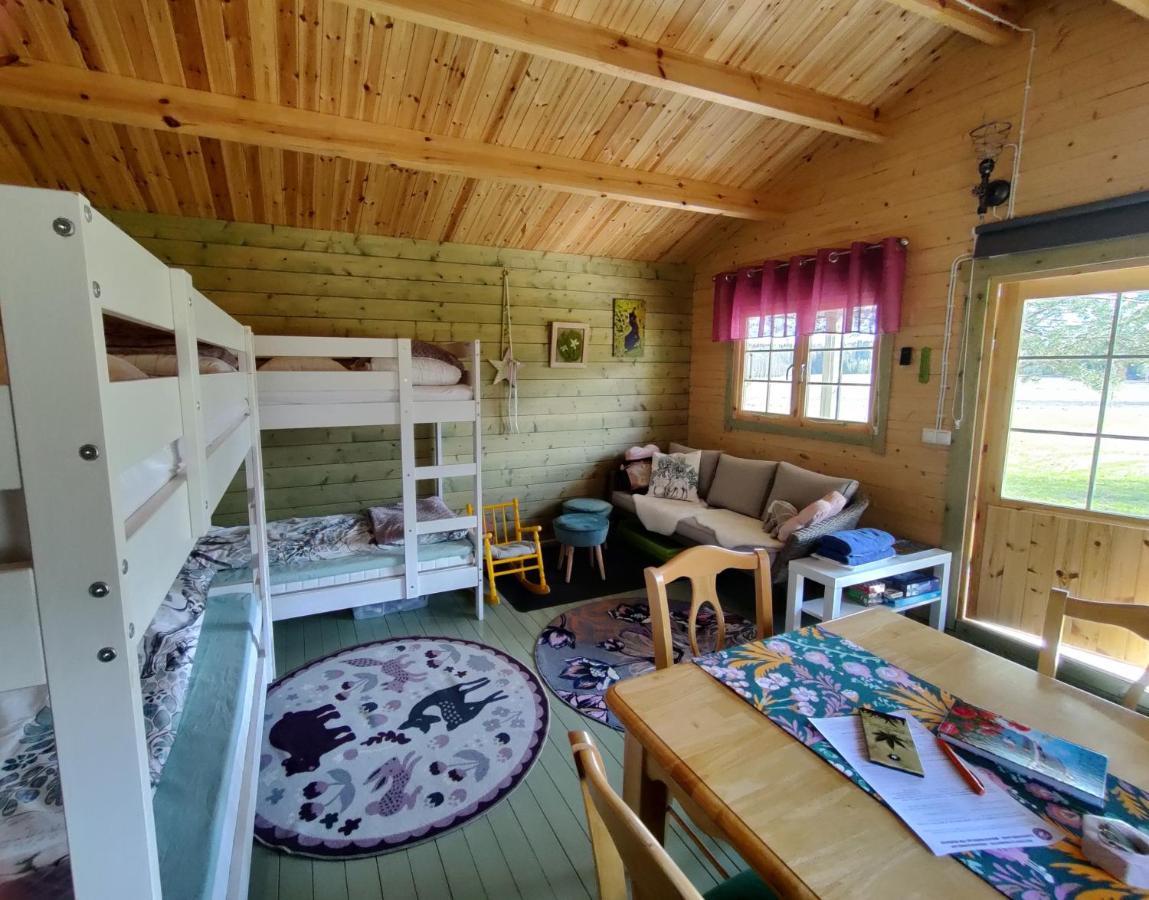 Готель Satukurki-Vierasmaja - Simple And Cute Cabin Састамала Екстер'єр фото